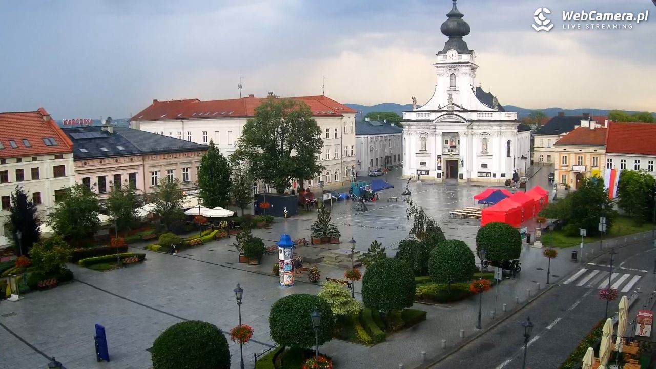 Wadowice - widok na rynek w 4K - 20 czerwiec 2026, 06:23