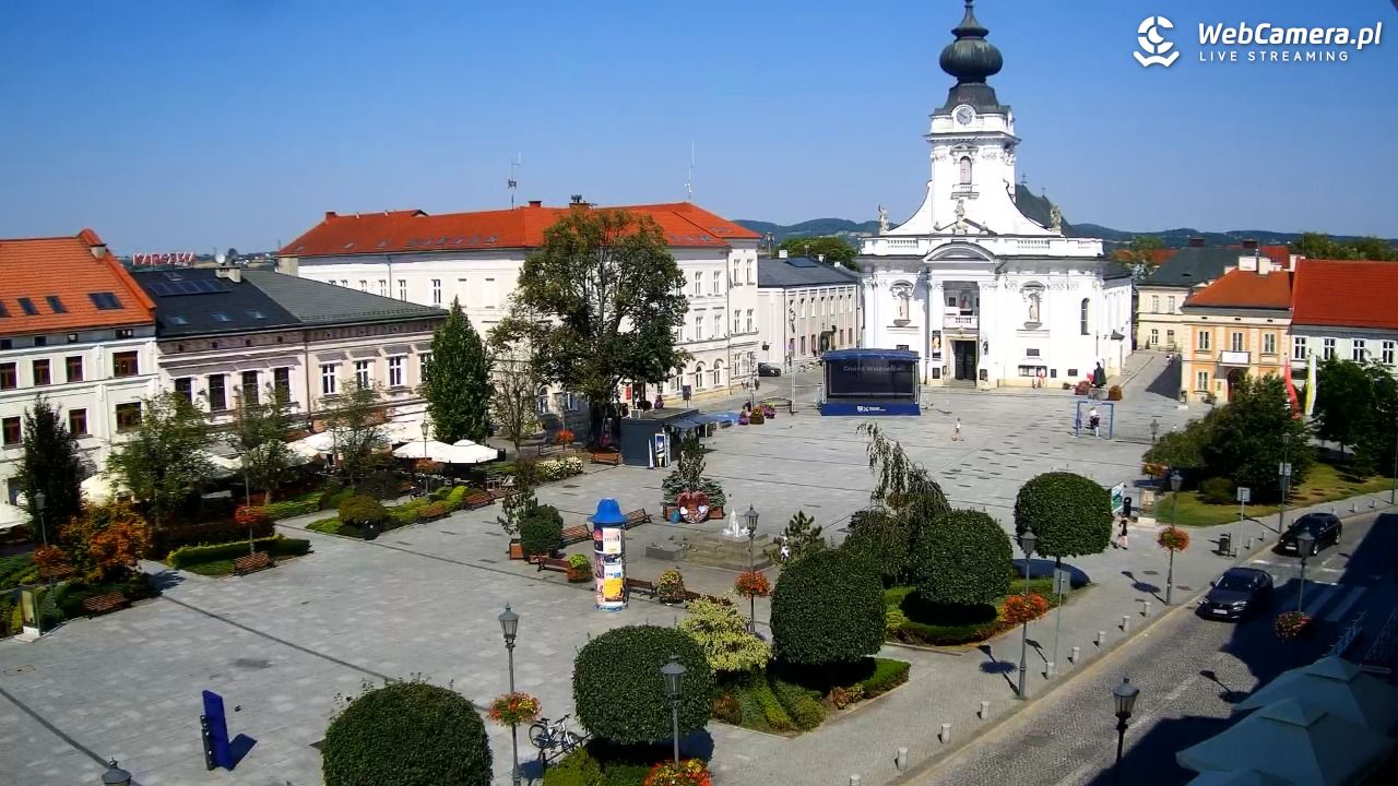 Wadowice - widok na rynek w 4K - 05 sierpień 2026, 15:13
