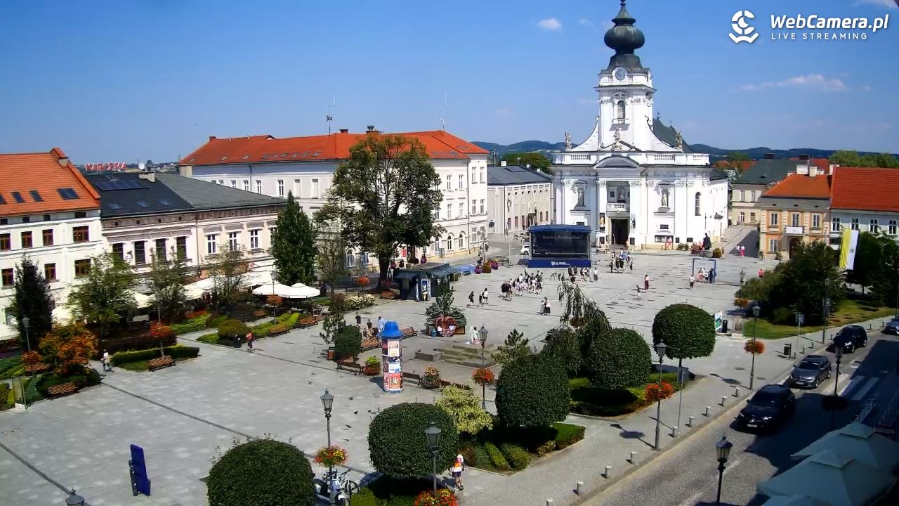 Wadowice - widok na rynek w 4K - 04 sierpień 2026, 14:13