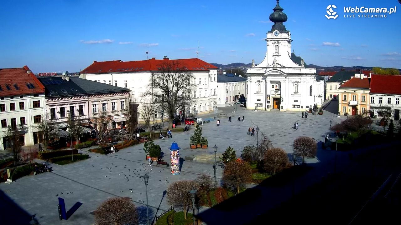 Wadowice - widok na rynek w 4K - 21 marzec 2026, 15:01