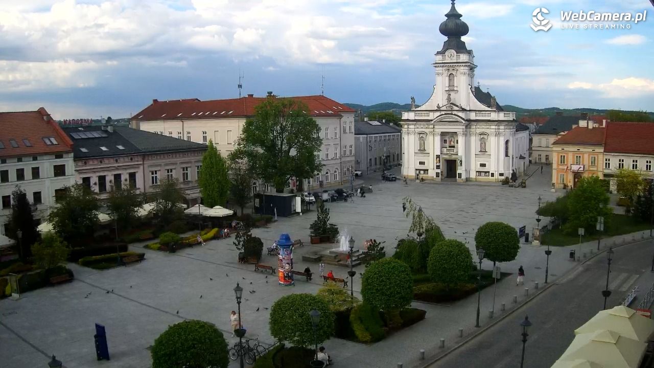 Wadowice - widok na rynek w 4K - 06 maj 2026, 18:22