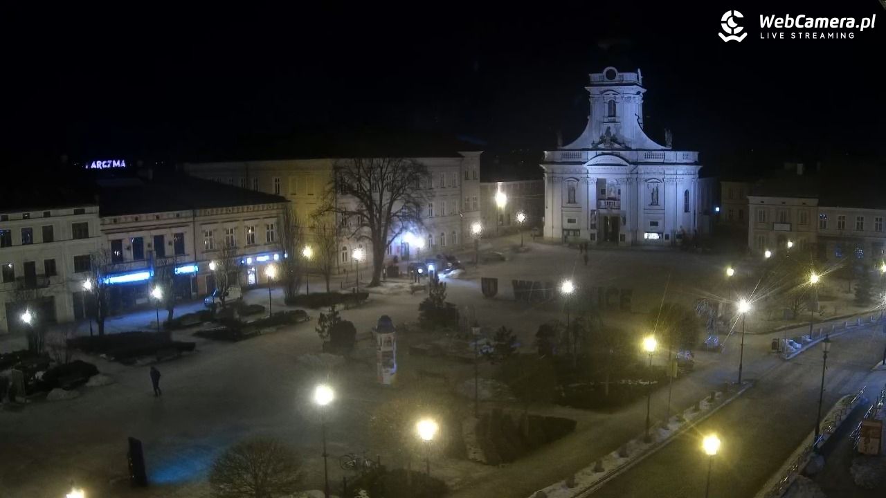 Wadowice - widok na rynek w 4K - 02 luty 2026, 18:52