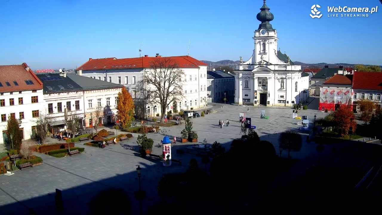 Wadowice - widok na rynek w 4K - 01 listopad 2025, 12:30