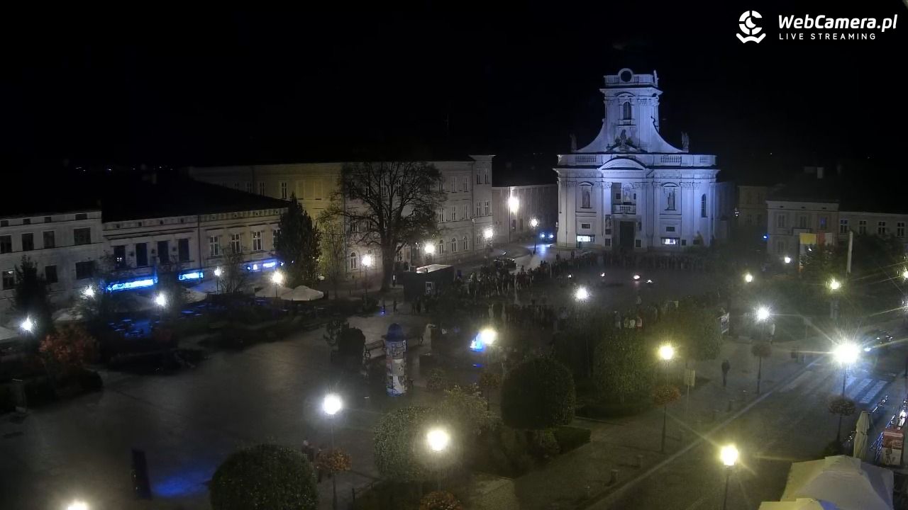 Wadowice - widok na rynek w 4K - 18 wresień 2026, 21:25