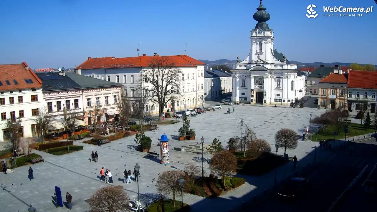 Wadowice - widok na rynek w 4K - 18 marzec 2026, 12:44