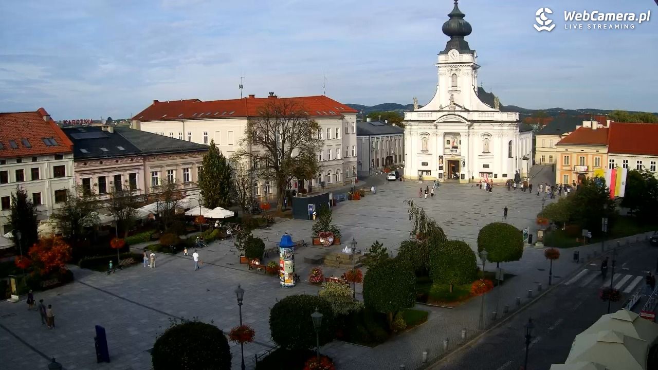 Wadowice - widok na rynek w 4K - 18 wresień 2026, 16:56
