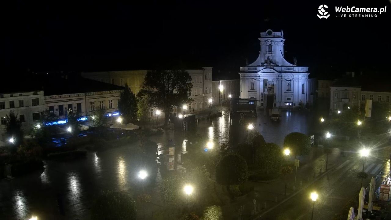 Wadowice - widok na rynek w 4K - 01 sierpień 2026, 23:13
