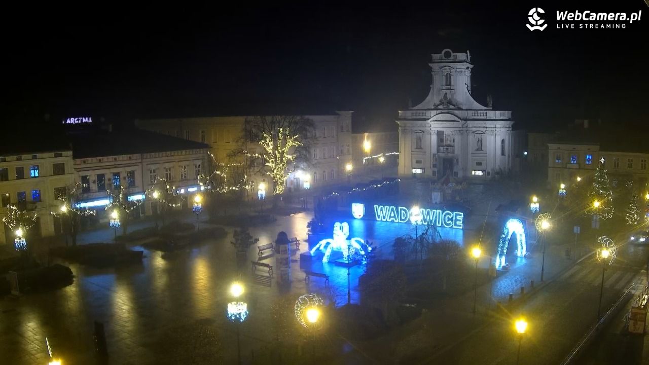 Wadowice - widok na rynek w 4K - 20 grudzień 2025, 23:58