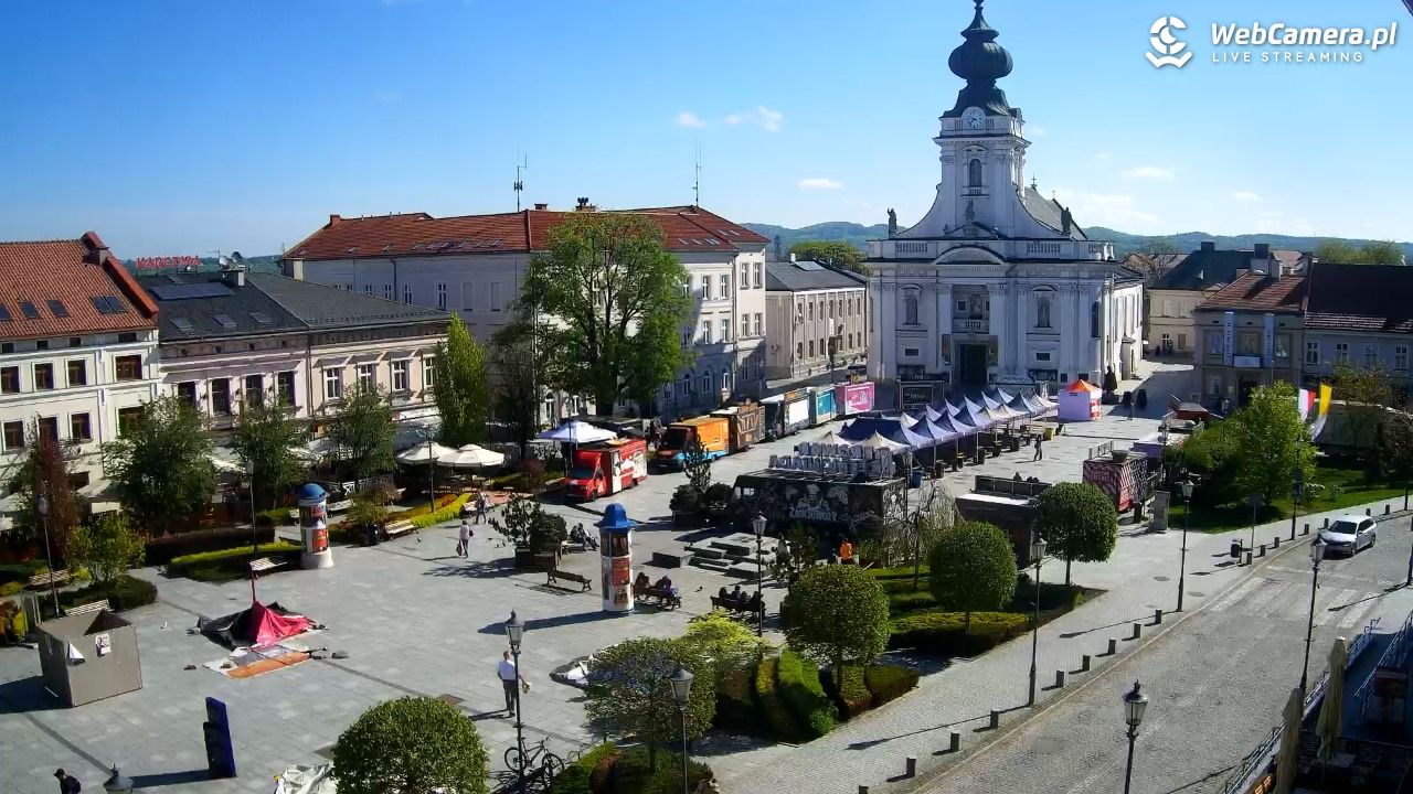 Wadowice - widok na rynek w 4K - 26 kwiecień 2025, 09:37
