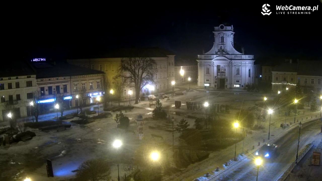Wadowice - widok na rynek w 4K - 01 luty 2026, 19:44