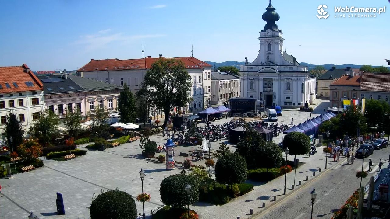 Wadowice - widok na rynek w 4K - 01 sierpień 2026, 10:23