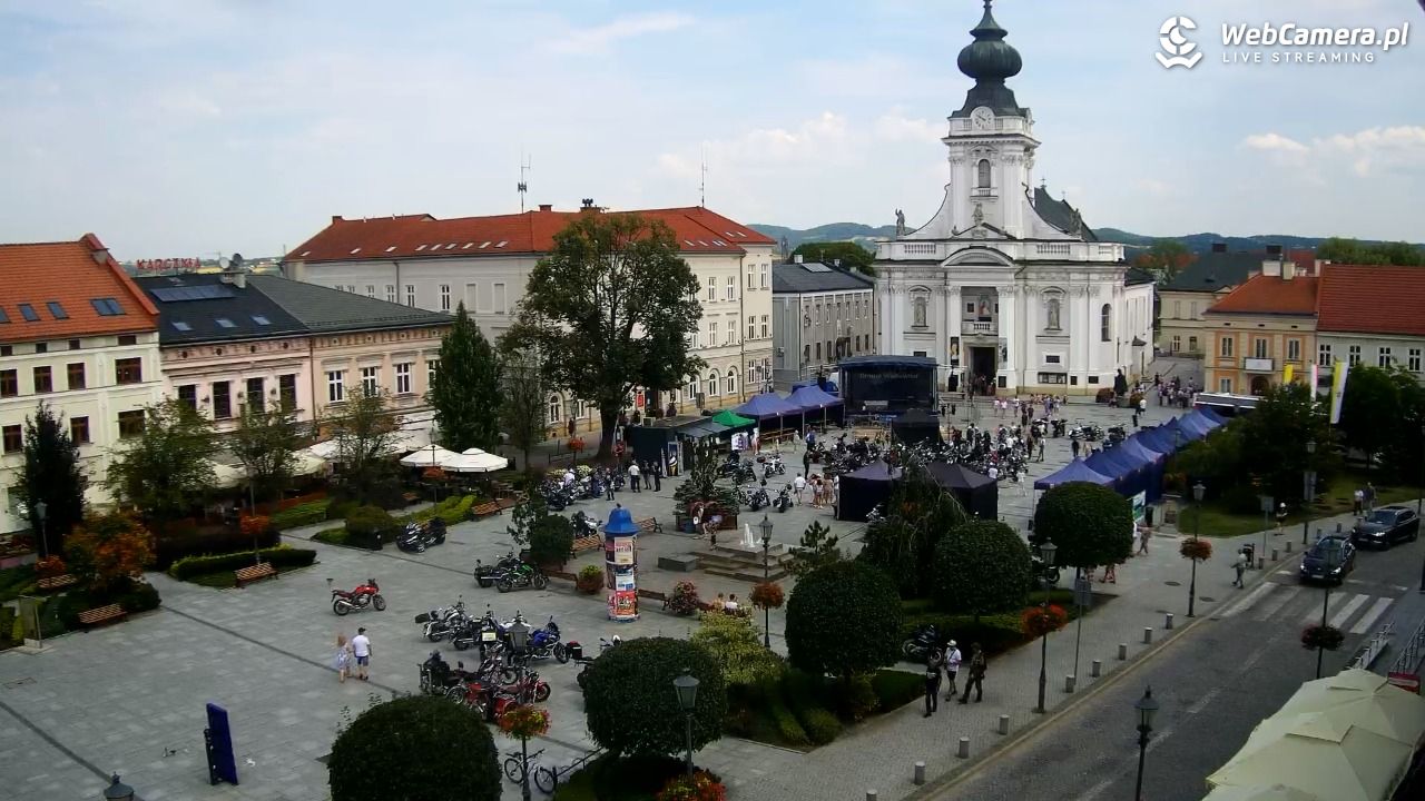 Wadowice - widok na rynek w 4K - 01 sierpień 2026, 12:43