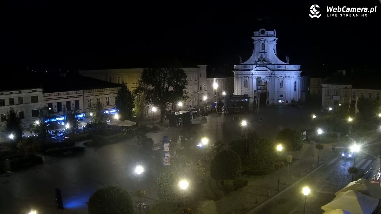 Wadowice - widok na rynek w 4K - 01 sierpień 2026, 21:53