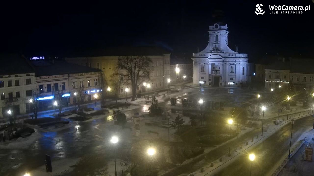Wadowice - widok na rynek w 4K - 01 luty 2026, 22:03