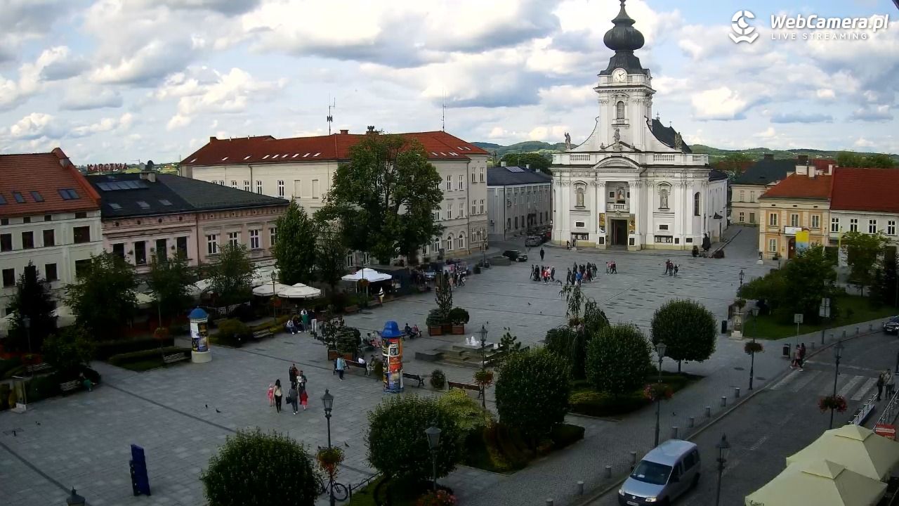 Wadowice - widok na rynek w 4K - 09 czerwiec 2025, 17:11