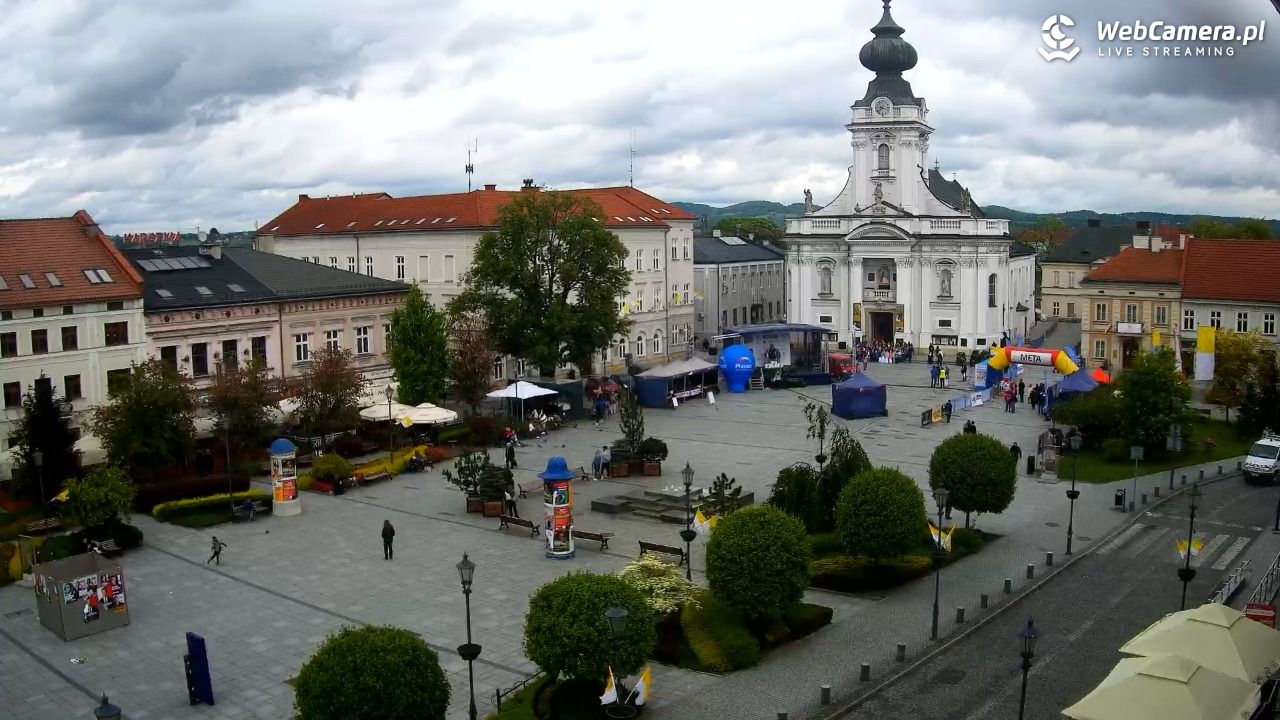 Wadowice - widok na rynek w 4K - 17 maj 2025, 22:50