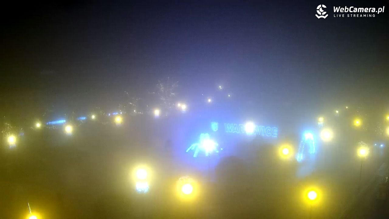 Wadowice - widok na rynek w 4K - 19 grudzień 2025, 05:59