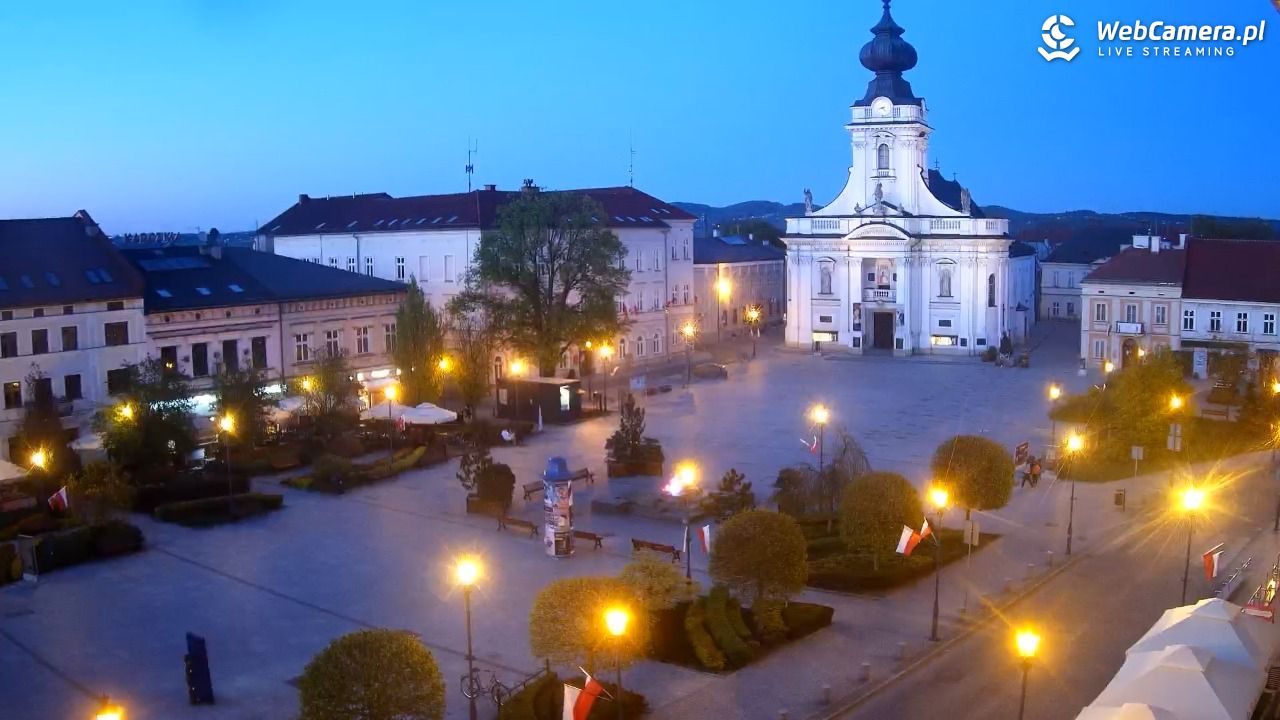 Wadowice - widok na rynek w 4K - 02 maj 2026, 20:24