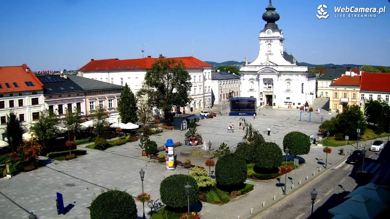 Wadowice - widok na rynek w 4K - 05 sierpień 2026, 15:36