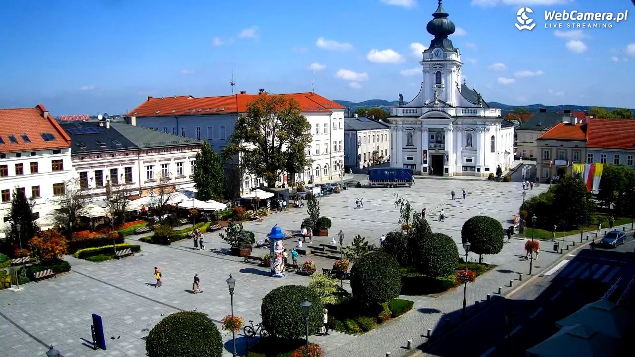 Wadowice - widok na rynek w 4K - 01 wresień 2025, 12:33