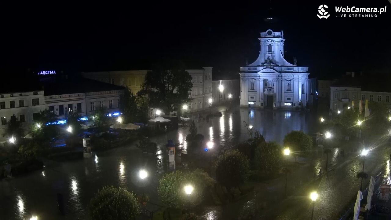 Wadowice - widok na rynek w 4K - 11 czerwiec 2025, 00:28