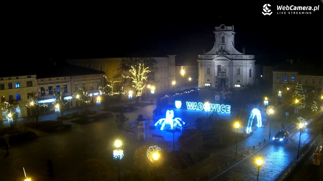 Wadowice - widok na rynek w 4K - 18 grudzień 2025, 05:55