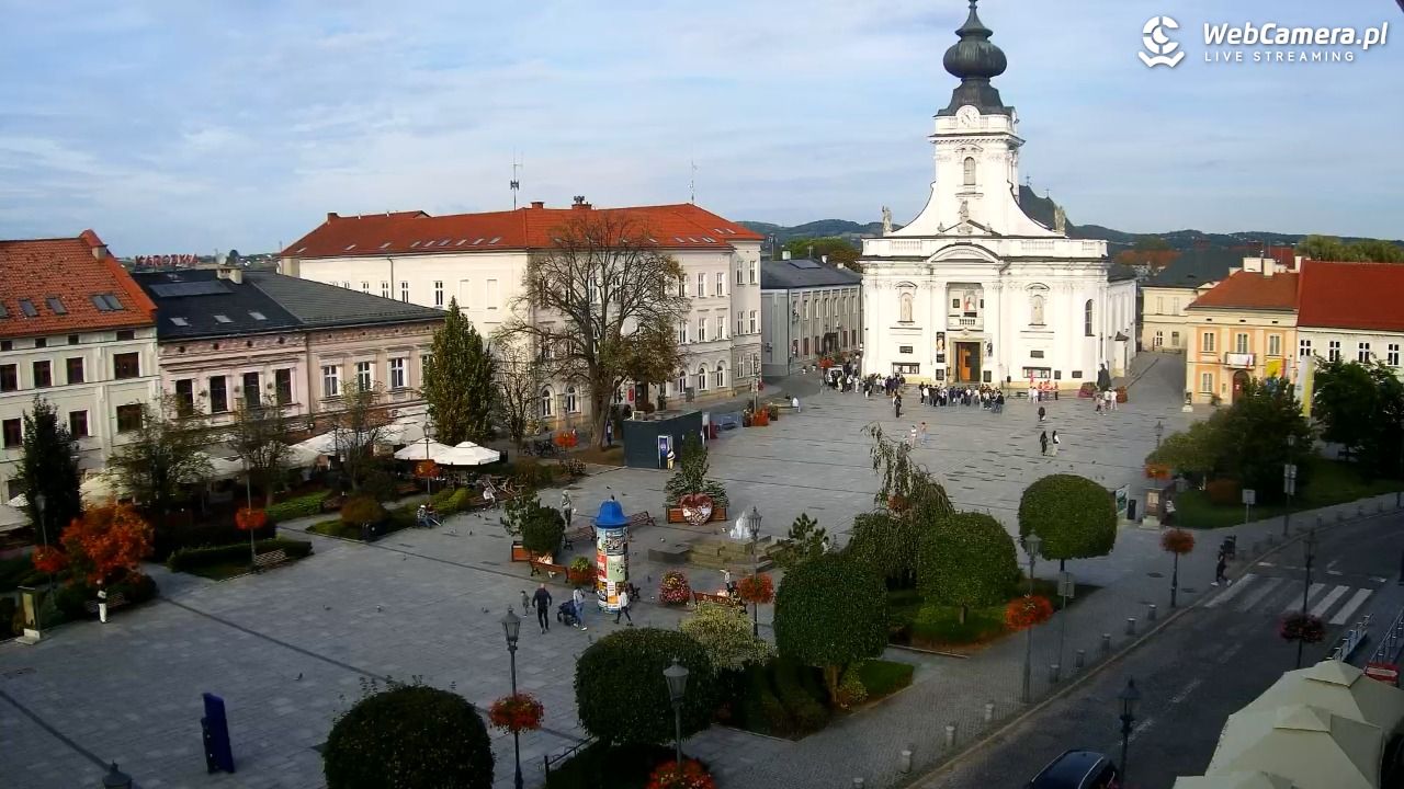 Wadowice - widok na rynek w 4K - 18 wresień 2026, 16:54