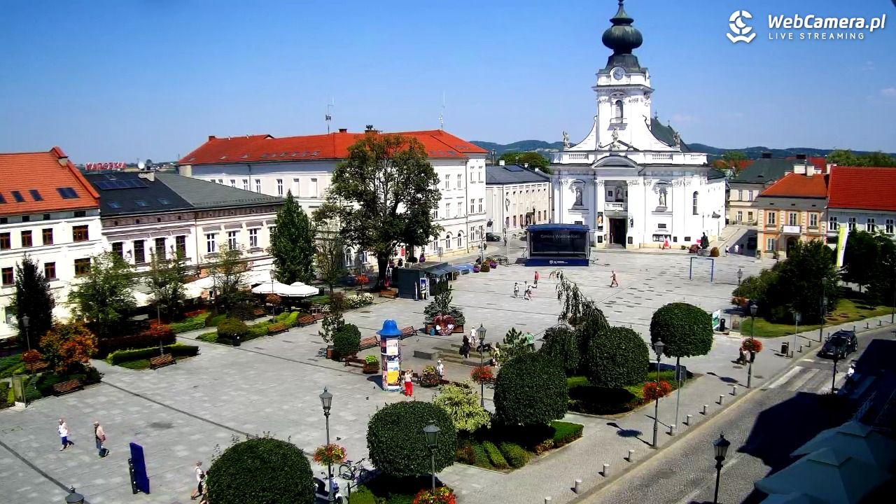 Wadowice - widok na rynek w 4K - 05 sierpień 2026, 14:10