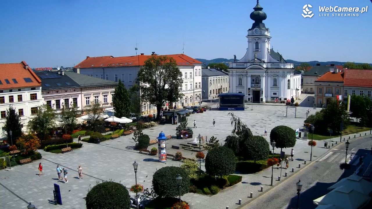 Wadowice - widok na rynek w 4K - 04 sierpień 2026, 12:16