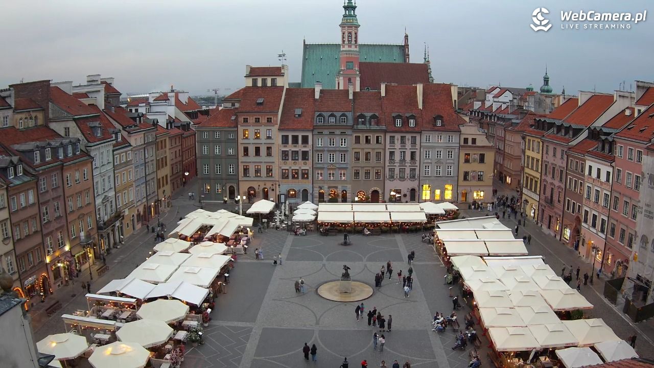 Warszawa - Rynek Starego Miasta - 11 wresień 2026, 18:48