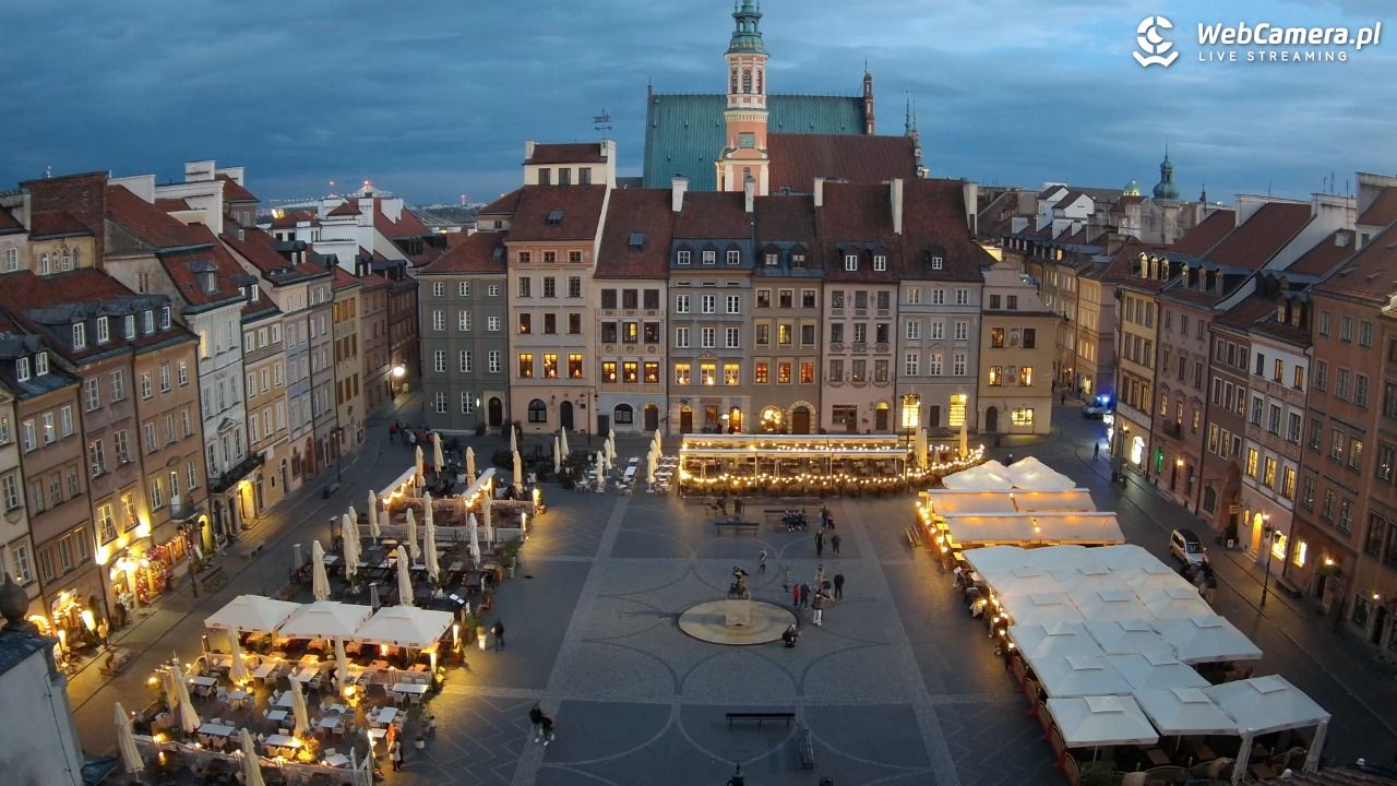 Warszawa - Rynek Starego Miasta - 16 maj 2025, 20:52