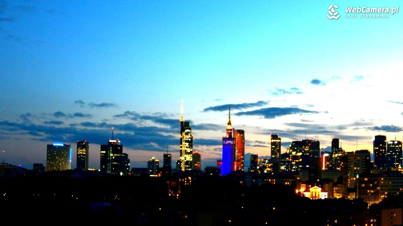 Warszawa - widok na centrum NOWOŚĆ - 16 maj 2025, 21:05