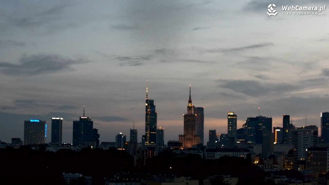 Warszawa - widok na centrum NOWOŚĆ - 21 czerwiec 2026, 21:27