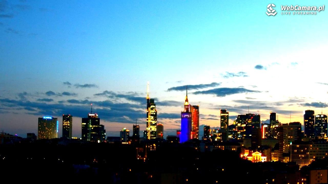 Warszawa - widok na centrum NOWOŚĆ - 16 maj 2025, 21:05