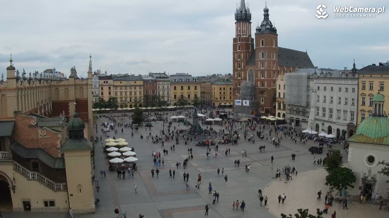 Kraków - widok na Rynek z hotelu - 04 czerwiec 2026, 16:46