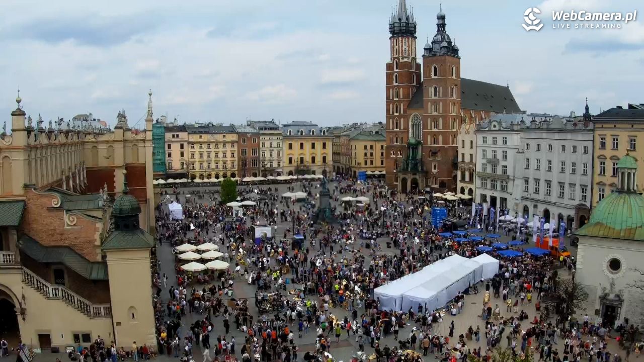 Kraków - widok na Rynek z hotelu - 19 kwiecień 2026, 14:00