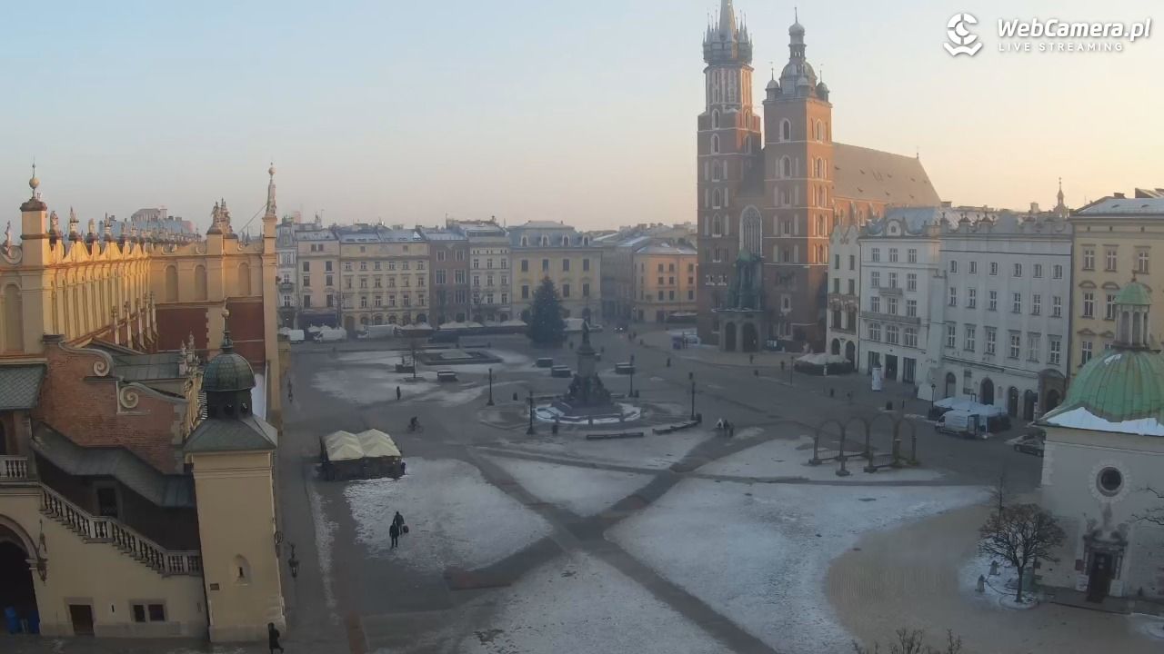 Kraków - widok na Rynek z hotelu - 20 styczeń 2026, 08:12