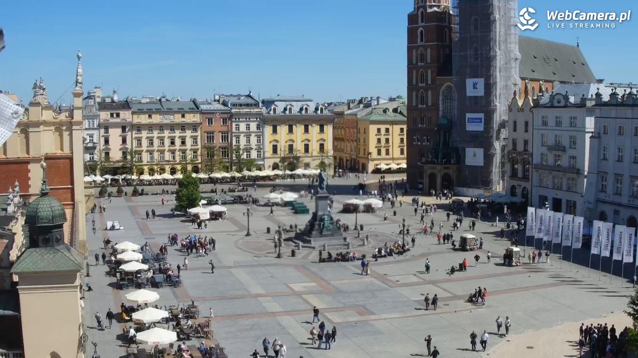 Kraków - widok na Rynek z hotelu - 28 kwiecień 2025, 11:24