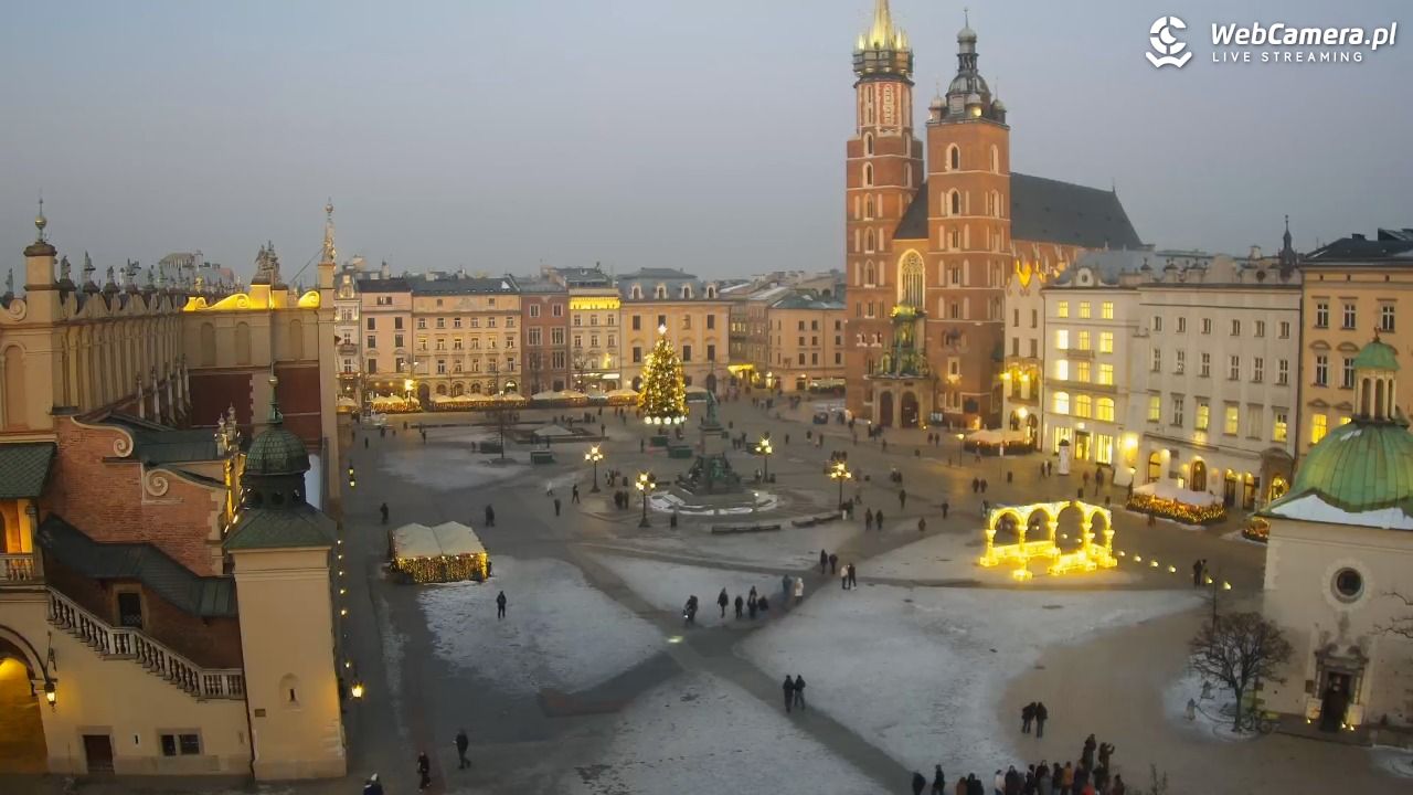 Kraków - widok na Rynek z hotelu - 20 styczeń 2026, 16:31