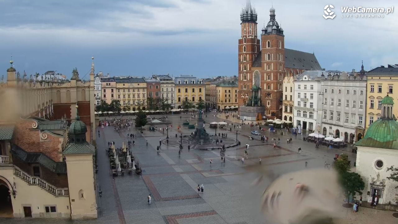 Kraków - widok na Rynek z hotelu - 19 lipiec 2026, 18:26