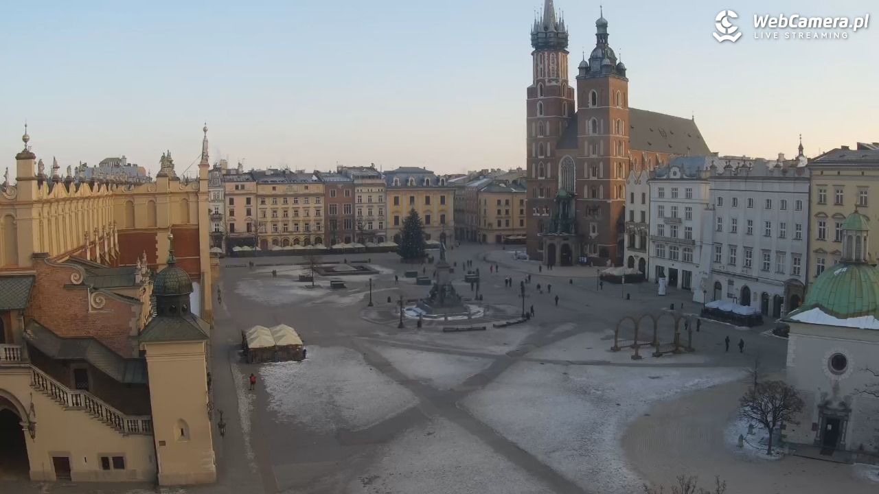 Kraków - widok na Rynek z hotelu - 18 styczeń 2026, 09:01
