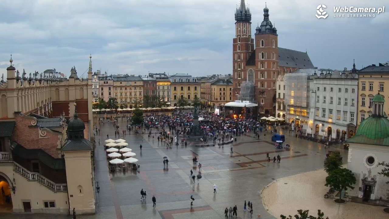 Kraków - widok na Rynek z hotelu - 03 czerwiec 2026, 20:18