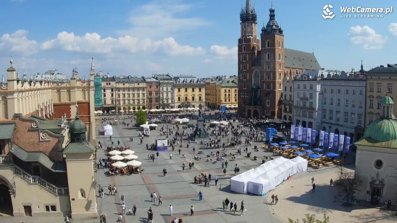 Kraków - widok na Rynek z hotelu - 19 kwiecień 2026, 11:03
