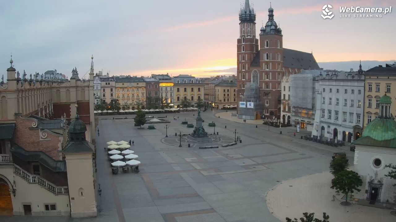 Kraków - widok na Rynek z hotelu - 05 czerwiec 2026, 04:33