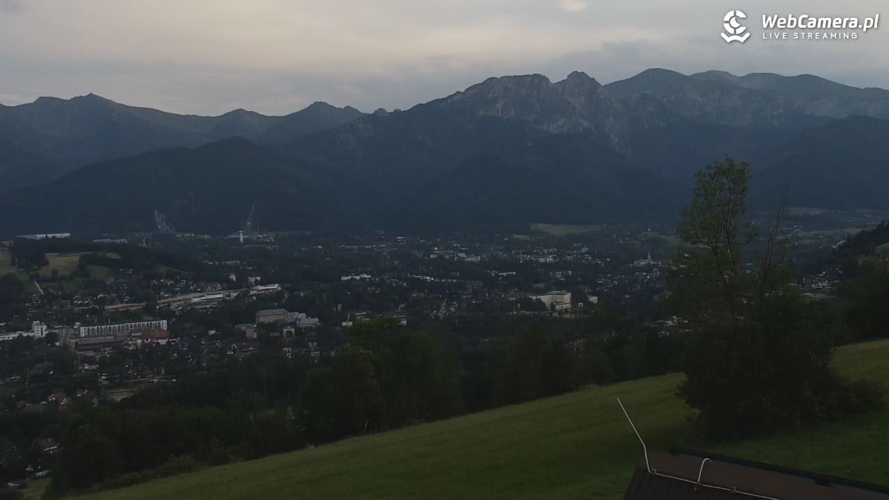 Widok na Tatry z Willi Piękne Widoki - 16 sierpień 2026, 19:23