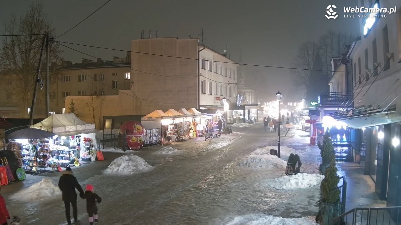 WISŁA - widok na deptak - 24 styczeń 2026, 17:38