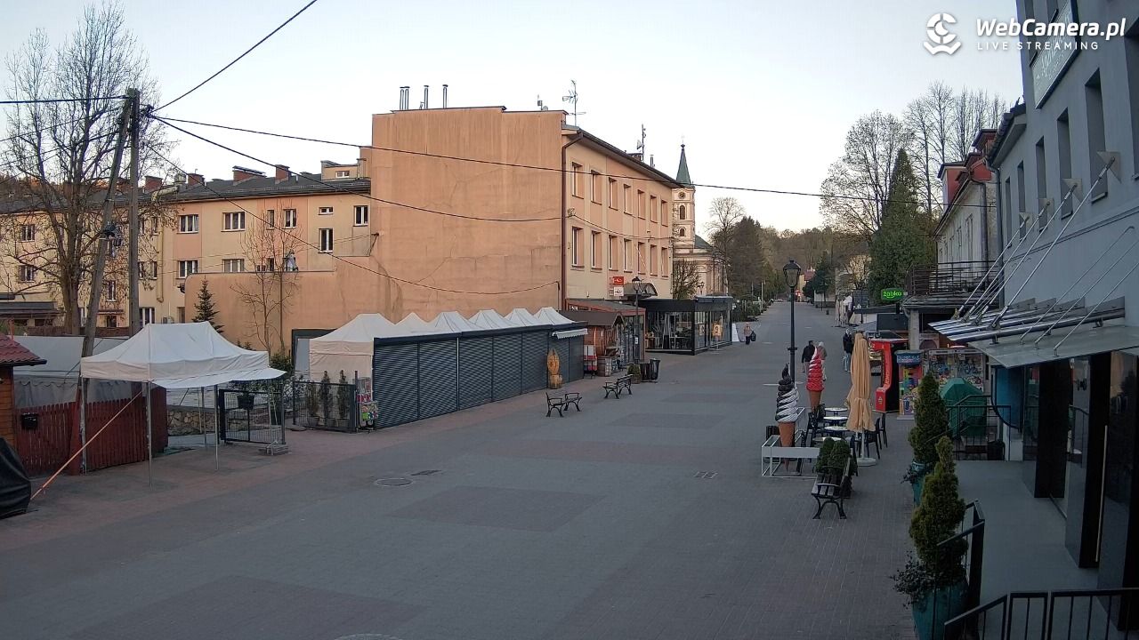 WISŁA - widok na deptak - 26 kwiecień 2026, 19:39