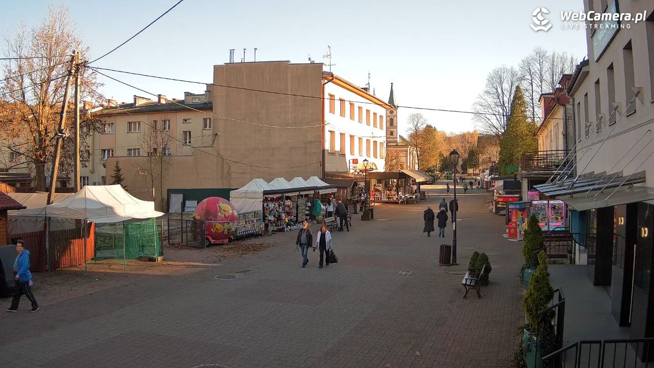 WISŁA - widok na deptak - 06 listopad 2025, 13:56