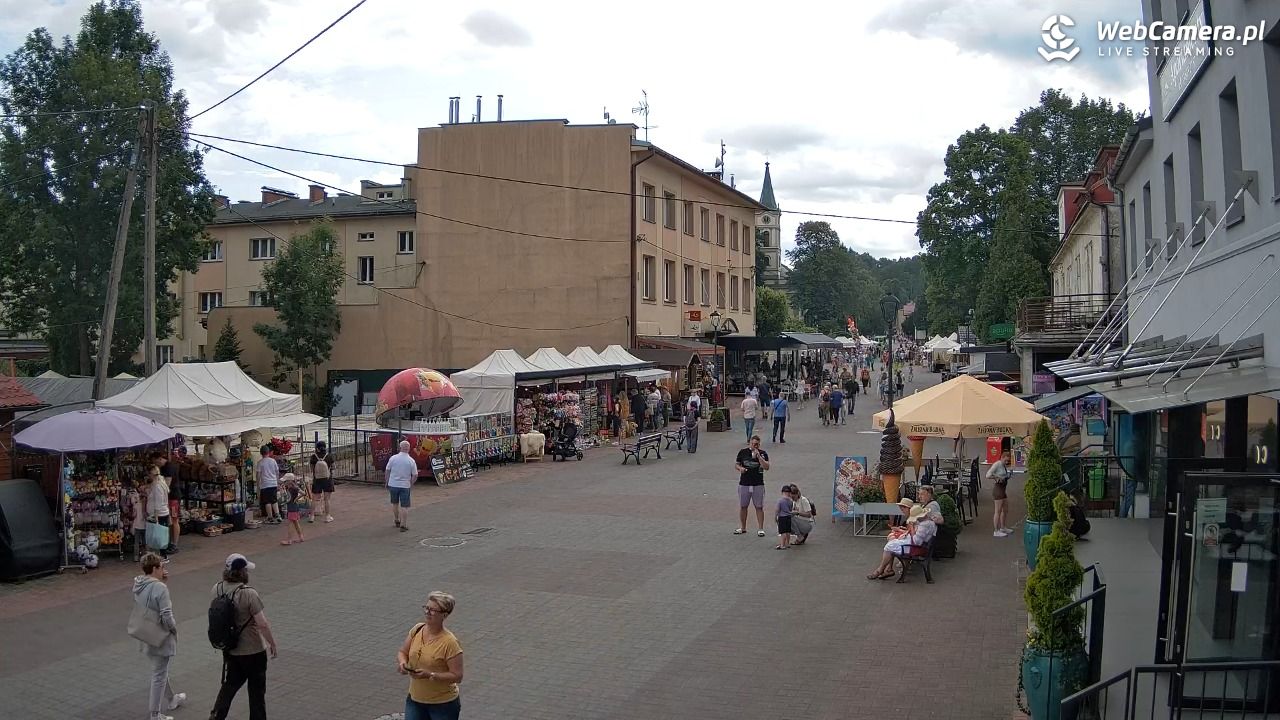 WISŁA - widok na deptak - 01 sierpień 2025, 11:54