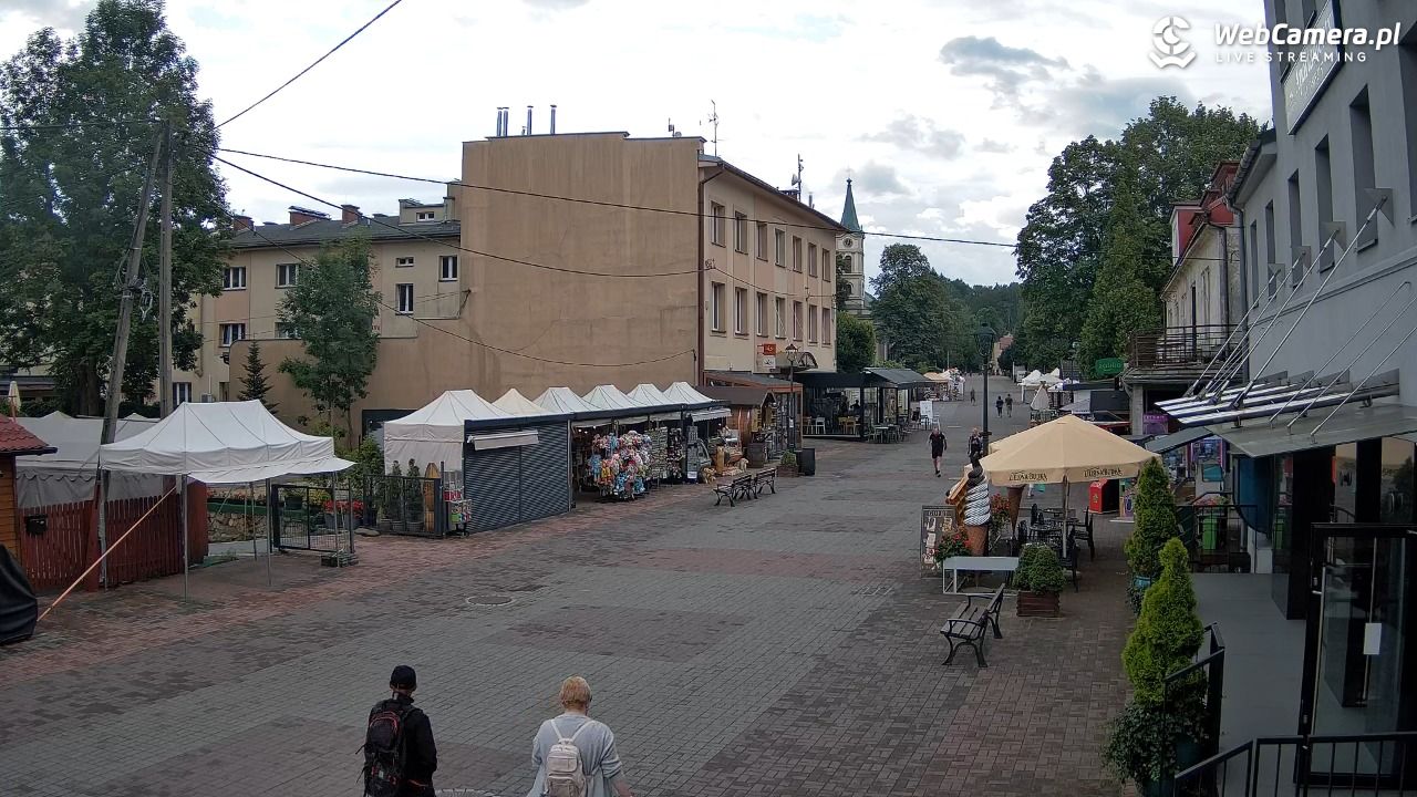 WISŁA - widok na deptak - 27 lipiec 2026, 09:35